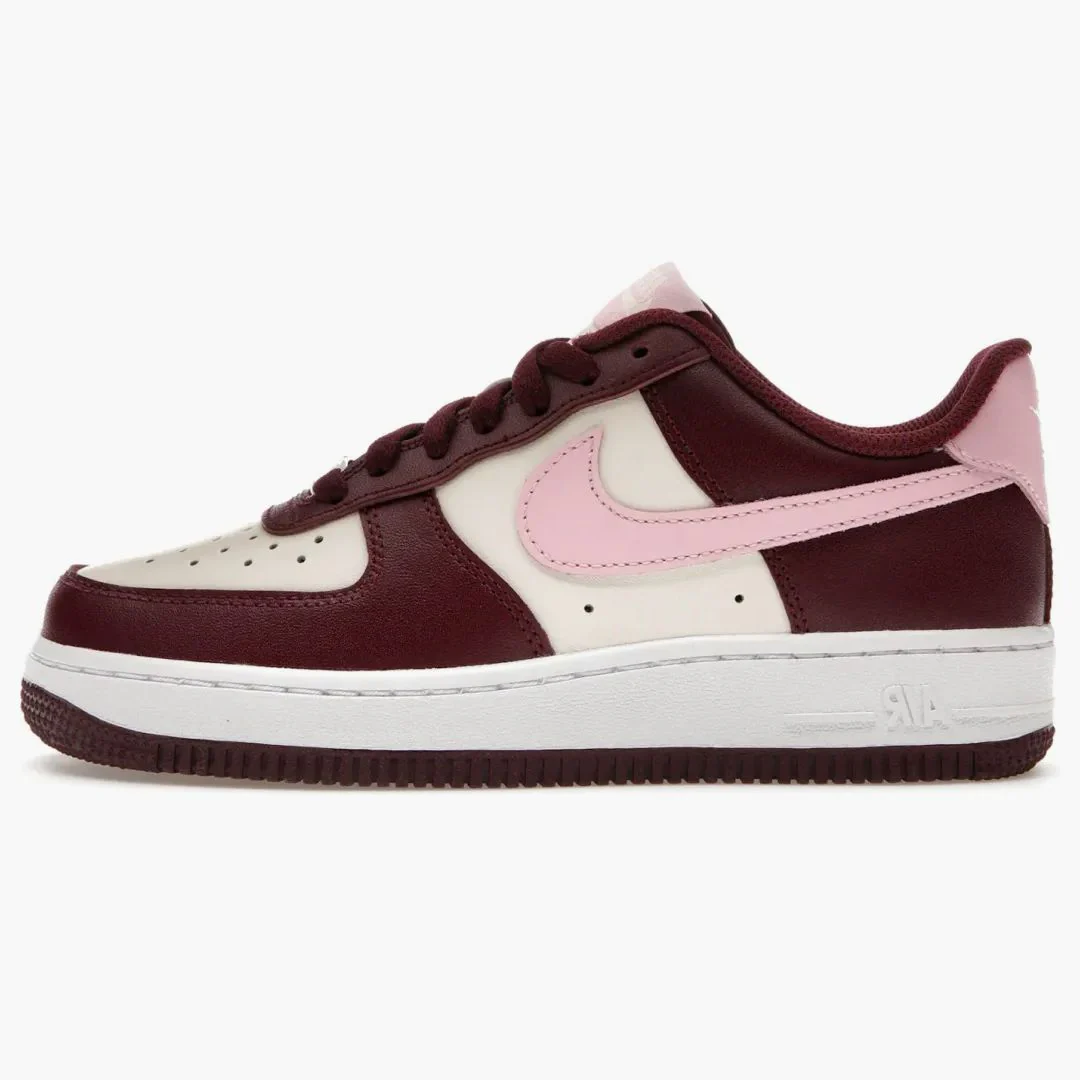 Nike Air Force 1 Low '07 Valentineâs Day (2023)