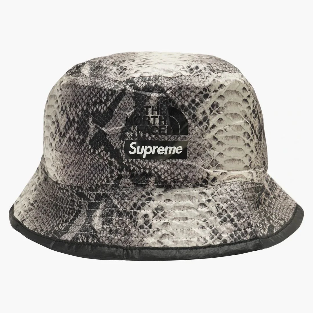 Supreme The North Face Snakeskin Packable Reversible Crusher Black - Image 3